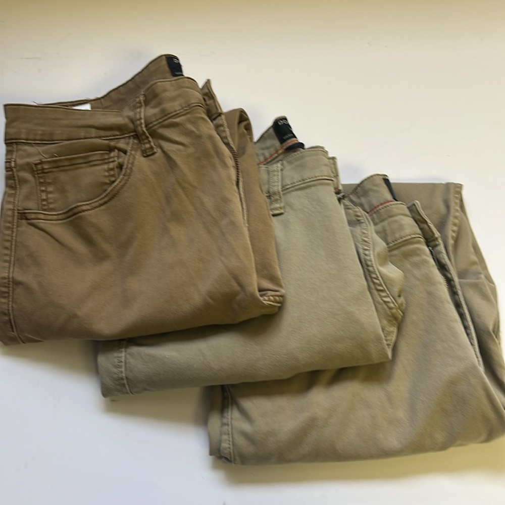 Men's Dockers beige,size waist 33 lot of 3x pair